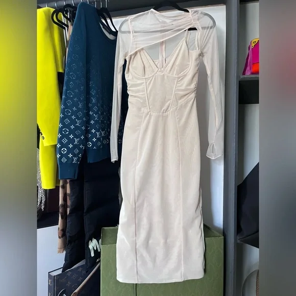 House of CB dress - Picture 7 of 10